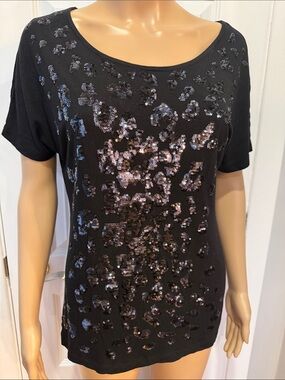 Kische Black Short Sleeve Sequin Tee
